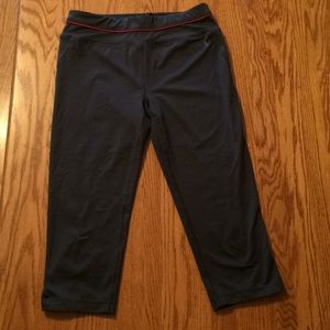 danskin fitted cropped workout leggings